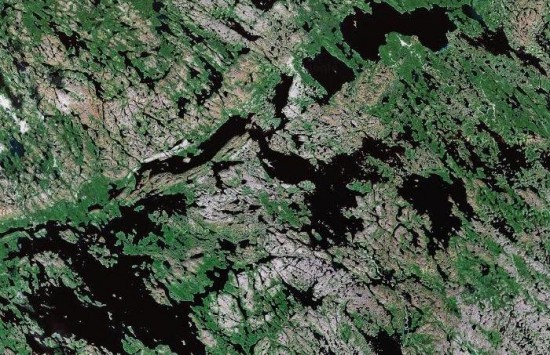 Arktyczne jeziora w Kanadzie.
